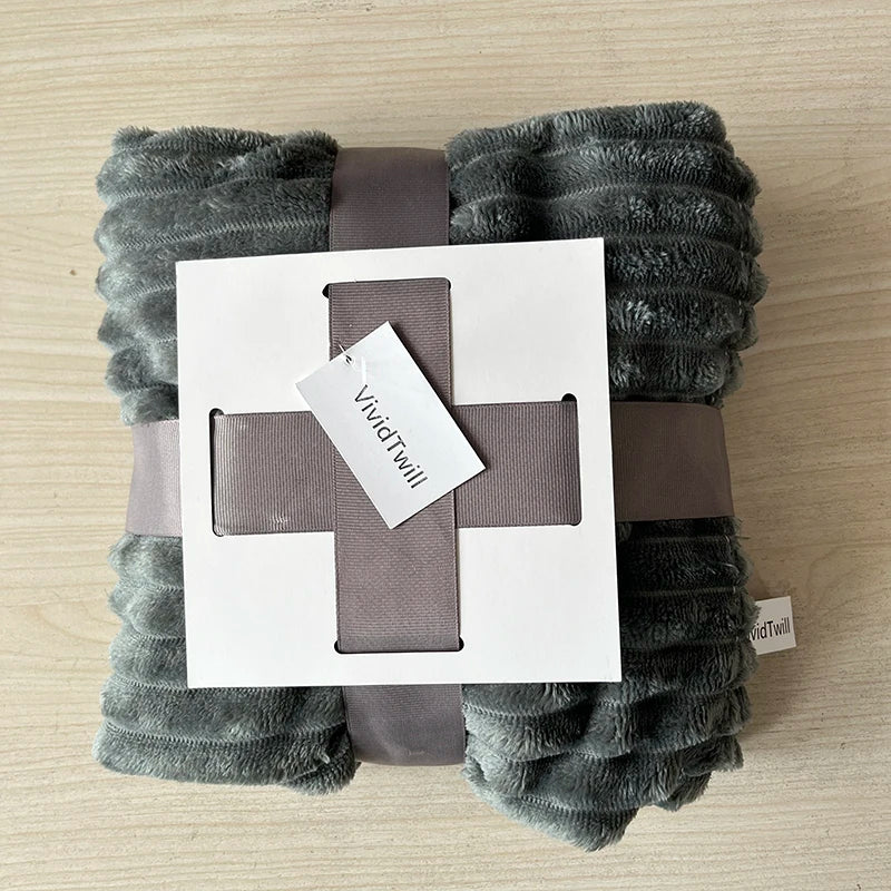 MarshmallowHug™ – Ultra-Soft Winter Fur Blanket