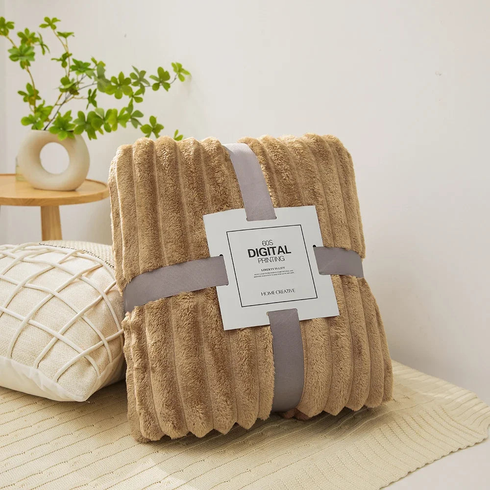 MarshmallowHug™ – Ultra-Soft Winter Fur Blanket