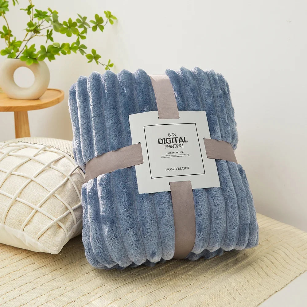 MarshmallowHug™ – Ultra-Soft Winter Fur Blanket