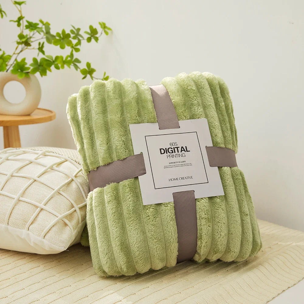 MarshmallowHug™ – Ultra-Soft Winter Fur Blanket